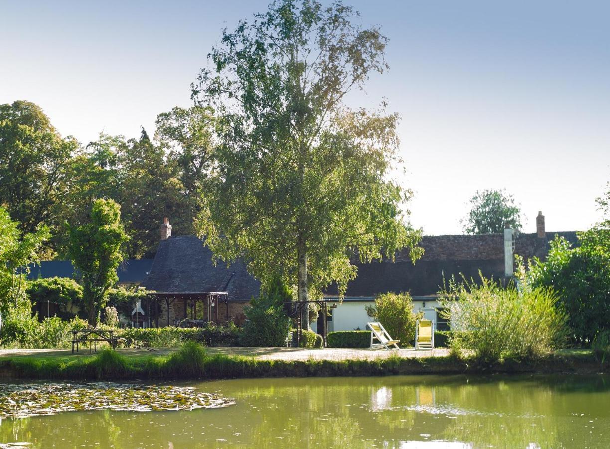 La Lune Lake Joue-en-Charnie Exterior foto